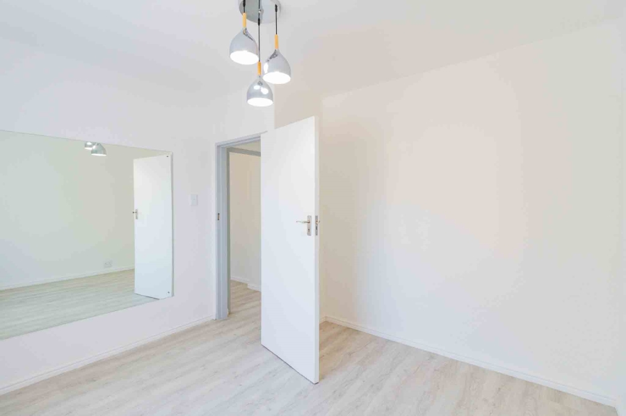 2 Bedroom Property for Sale in Woodstock Western Cape